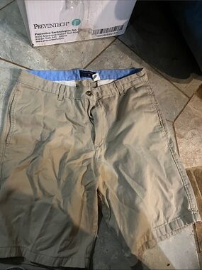Saddlebred Khaki Men's Chino Shorts with Blue Waistband